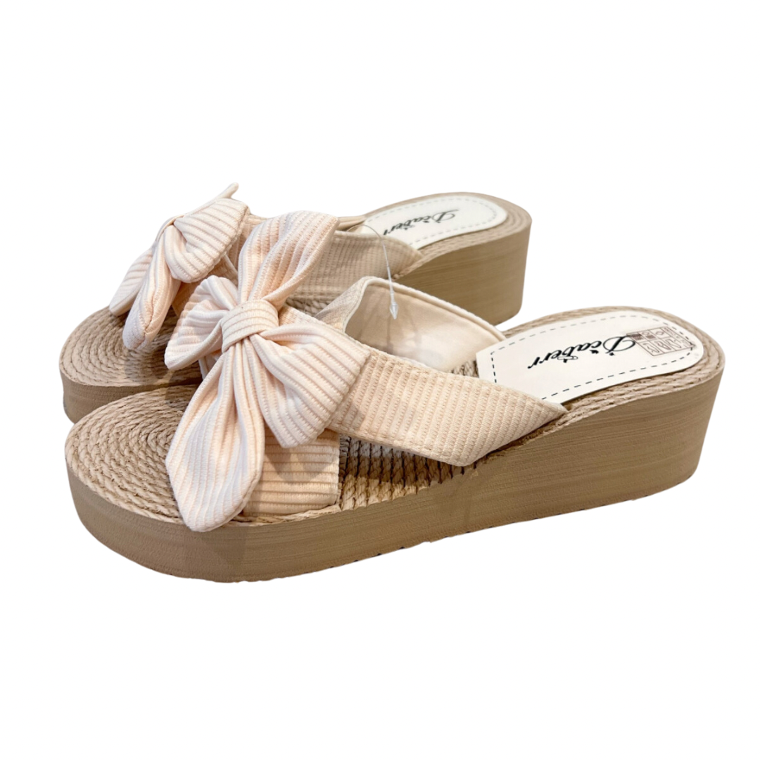 ROCKTHOSECURVES BEIGE LIGHTWEIGHT WEDGE HEEL SANDALS WITH LARGE BOW