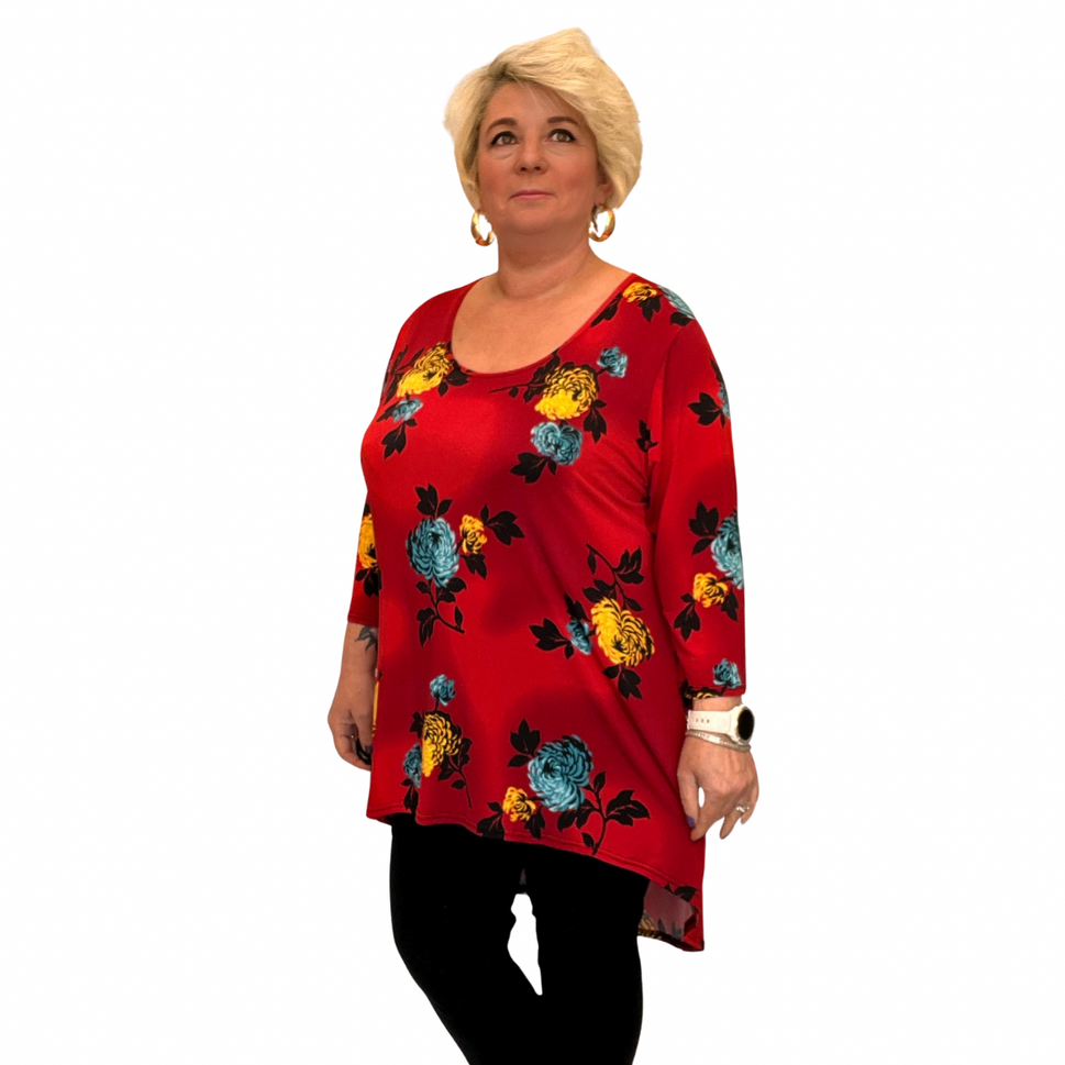 ROCKTHOSECURVES BRIGHT FLORAL PEONY 3/4 SLEEVE DIPPED HEM TOPRed Floral / UK 14