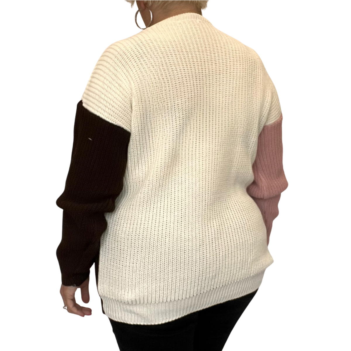 ROUND NECK JUMPER WITH TRIANGLE 3 COLOUR PATTERN