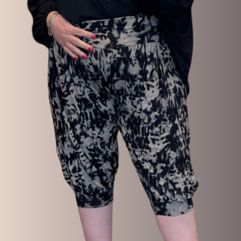 ROCKTHOSECURVES BLACK GREY SPLASH 3/4 HAREM PANTS