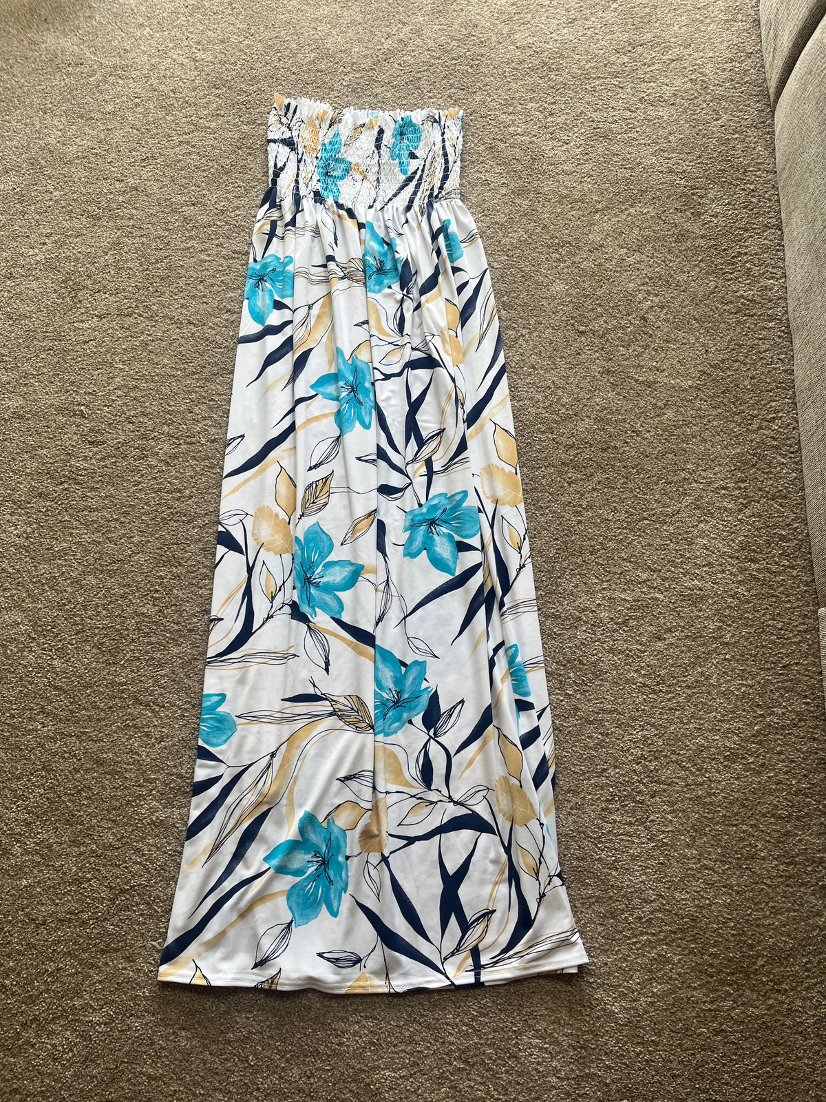 white blue/red floral shearing dress