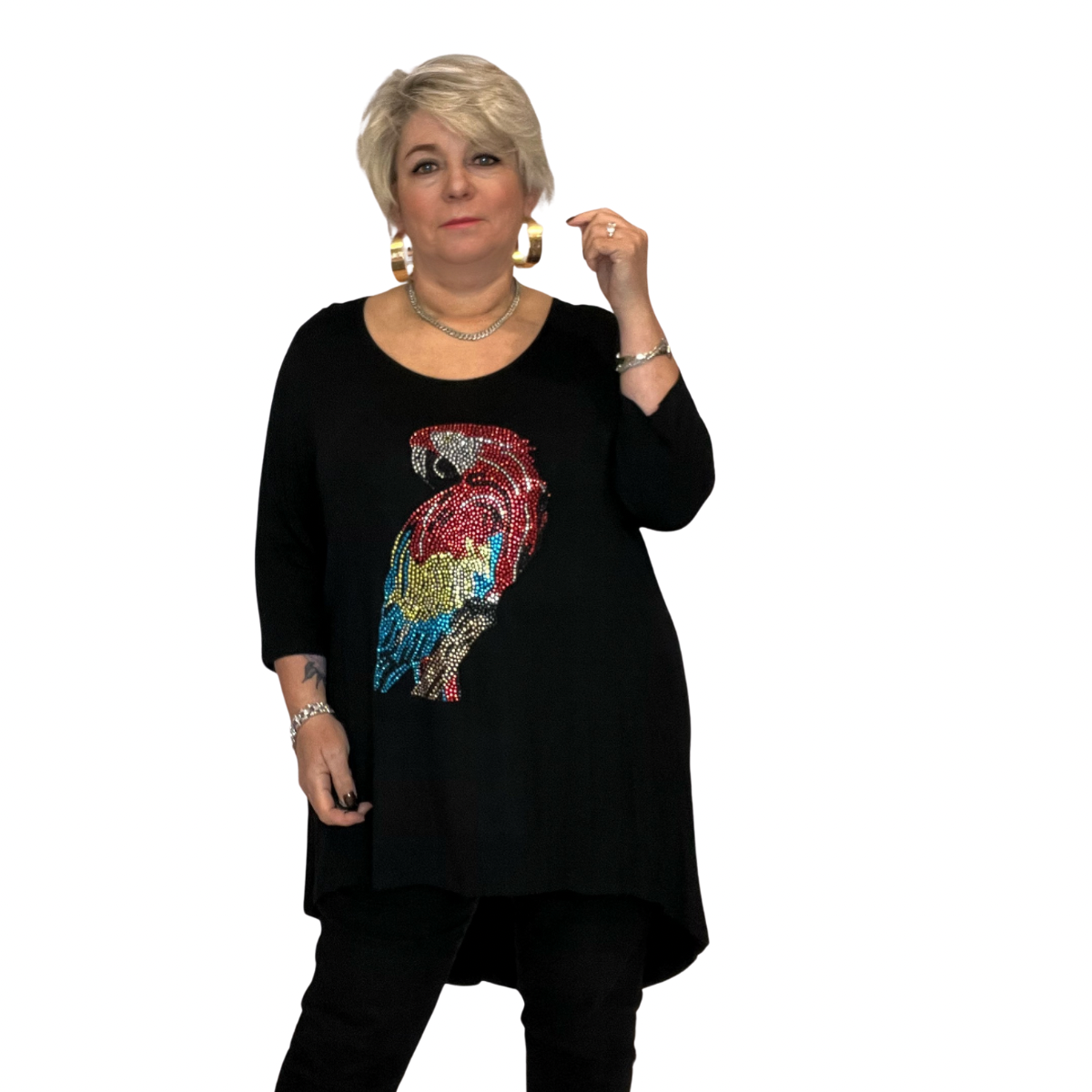 ROCKTHOSECURVES STUDDED PARROT 3/4 SLEEVE DIPPED HEM TOP