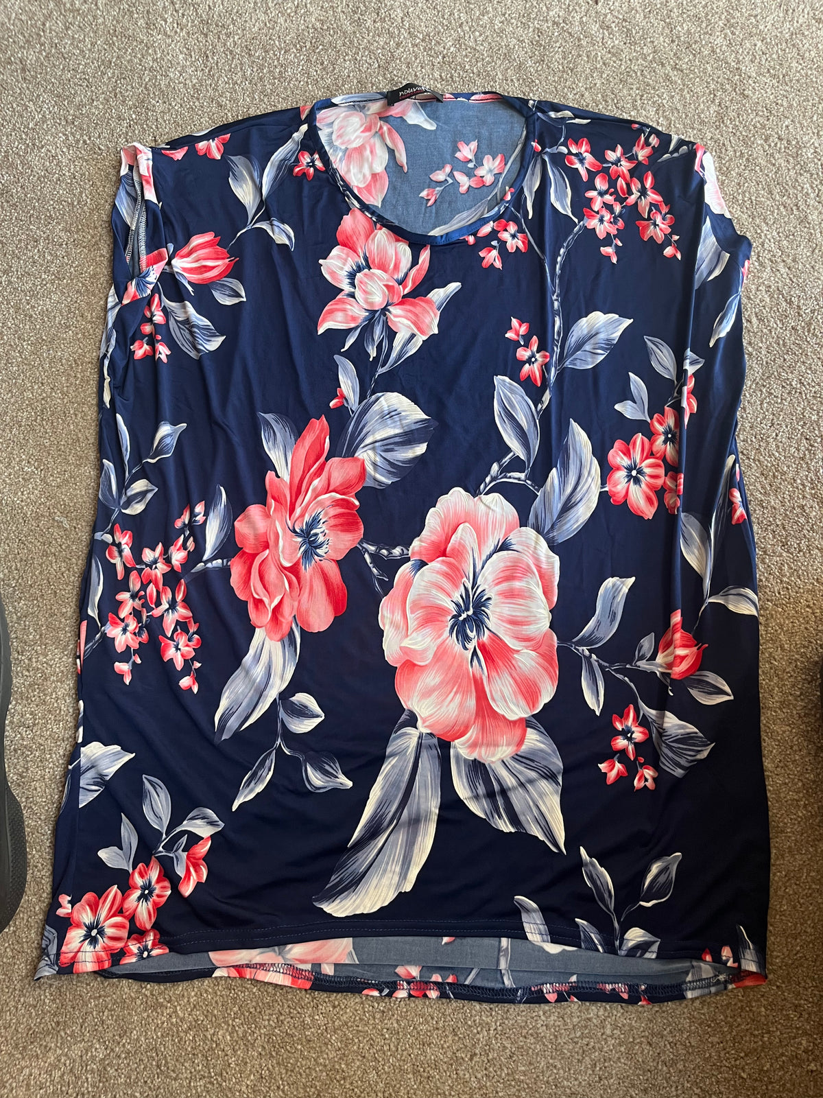 pink flower print one pocket navy top