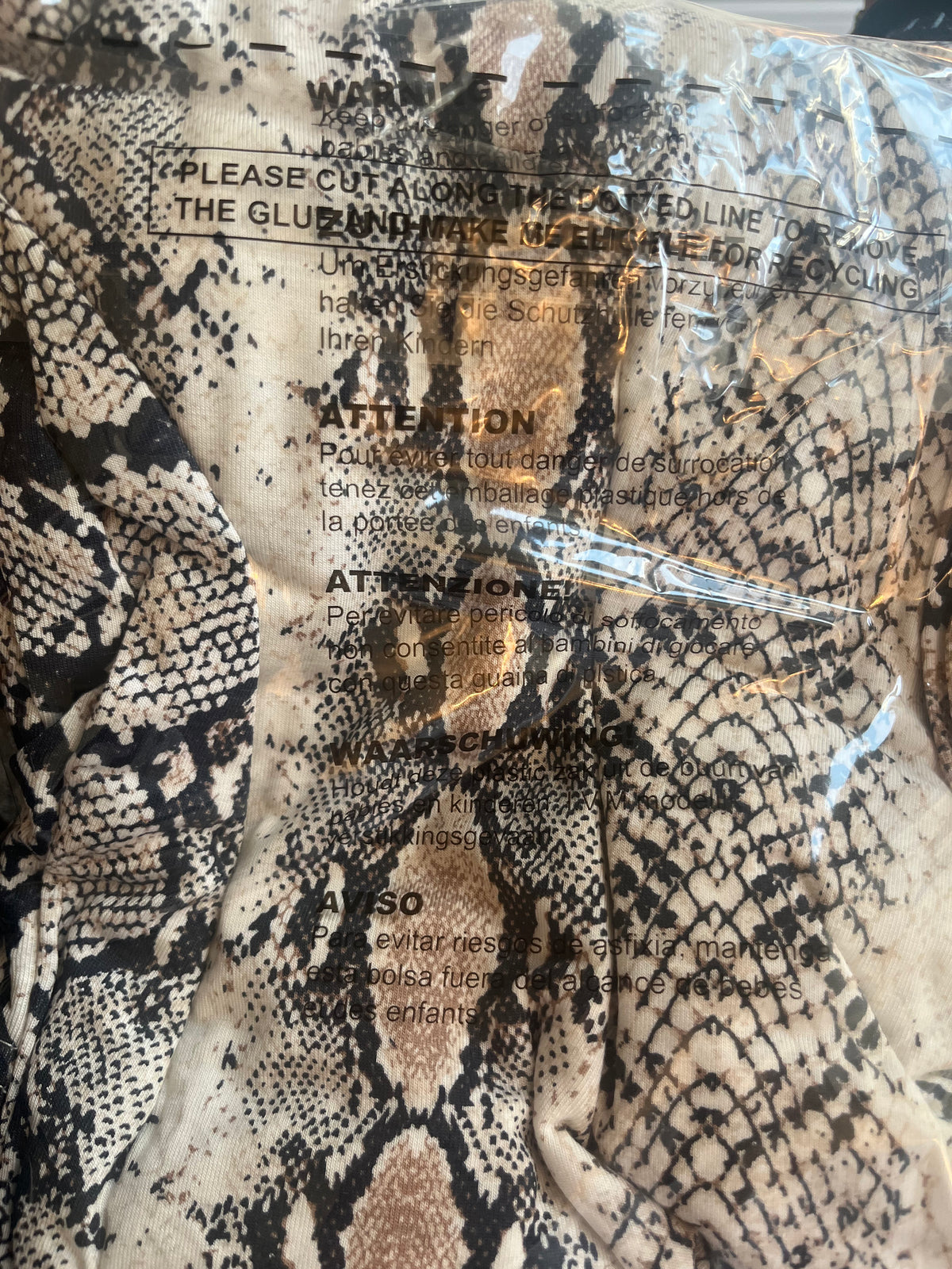 snake skin print one pocket top (Copy)