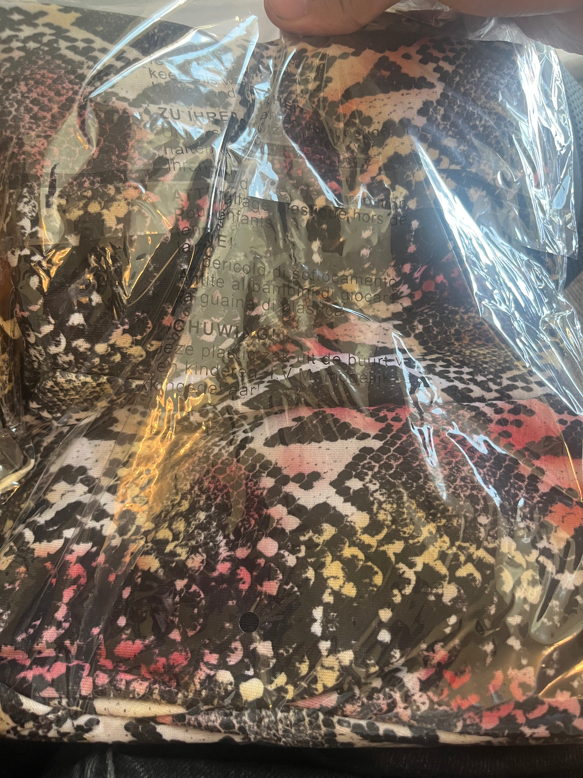 red white green snakeskin print one pocket top (Copy)