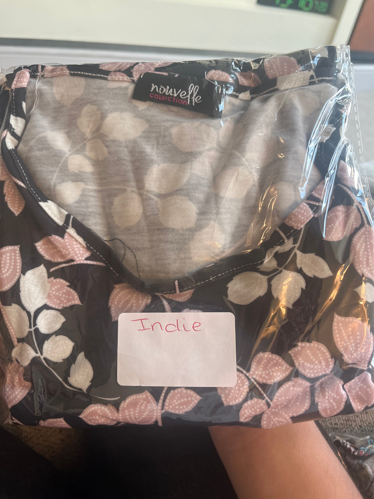 pink and white leaf print one pocket top (Copy)