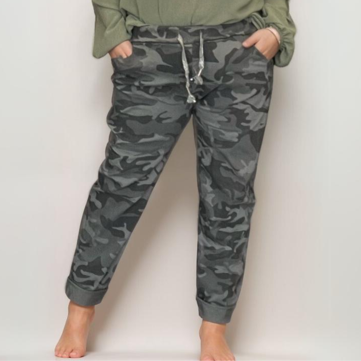 ROCKTHOSECURVES VERY STRETCHY CAMO PRINT TROUSERS / JEANS WITH SIDE POCKETS