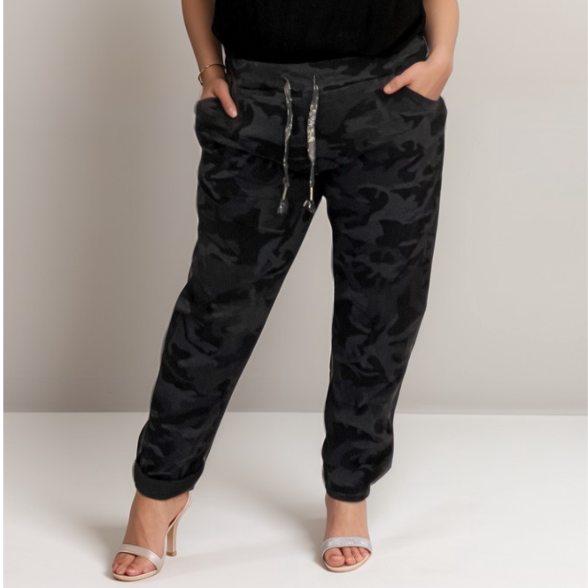 ROCKTHOSECURVES VERY STRETCHY CAMO PRINT TROUSERS / JEANS WITH SIDE POCKETS