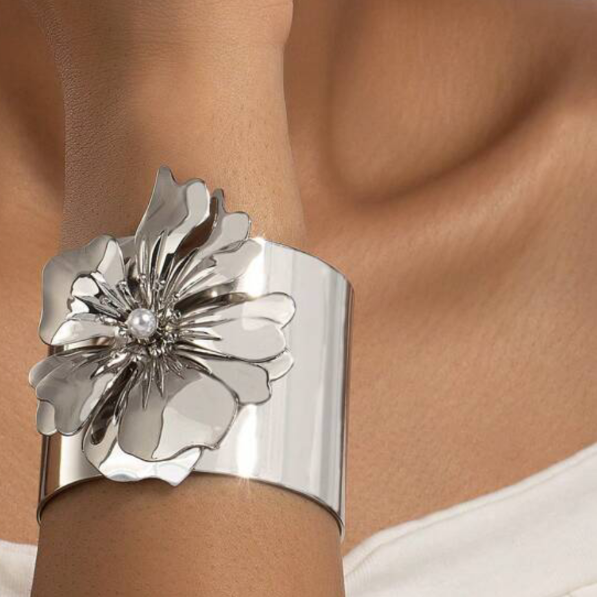 METAL CUFF BRACELET WITH LARGE ORNATE FLOWER