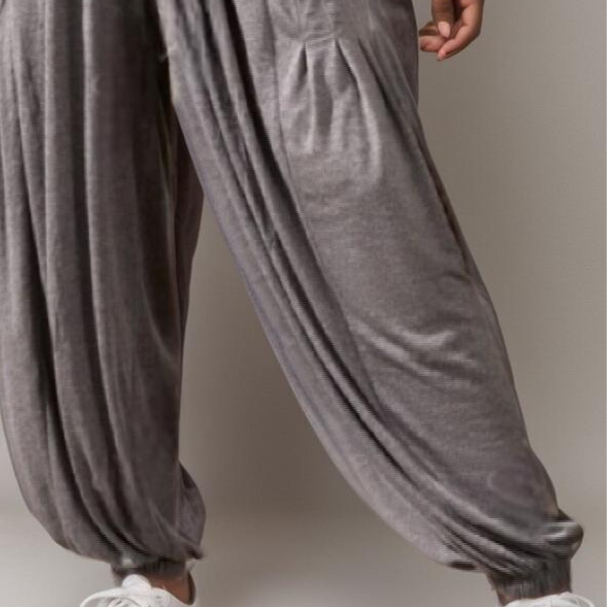 ROCKTHOSECURVES CHARCOAL BAGGY FIT HAREM PANTS WITH FRONT POCKETS