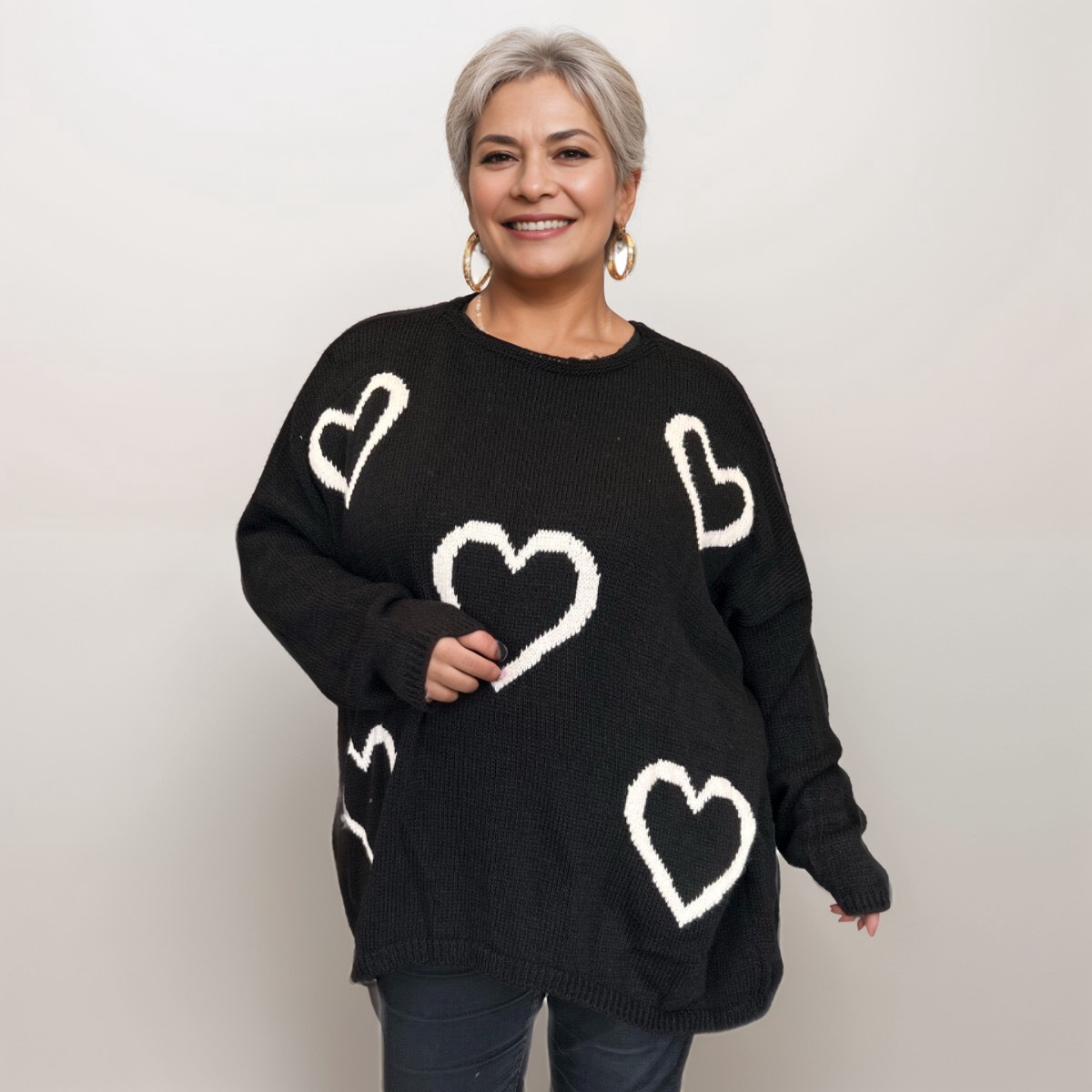 SCOOP HEM OVERSIZED KNITTED JUMPER WITH HEARTS