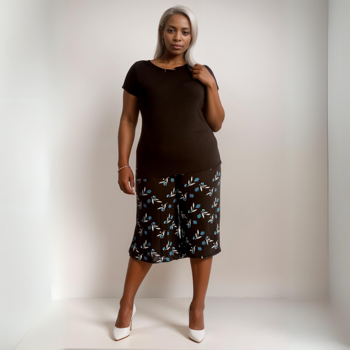 ROCKTHOSECURVES BLACK SMALL FLOWER CULOTTES