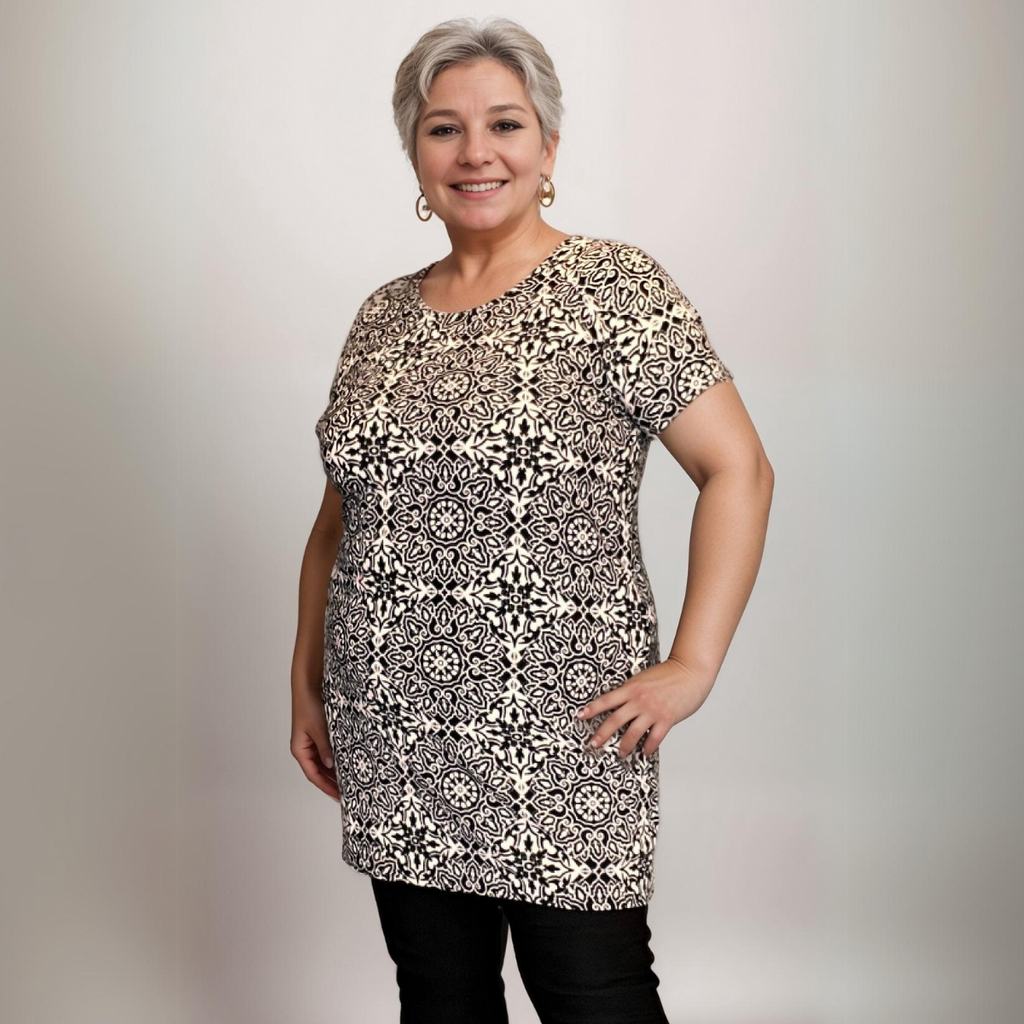Short-Sleeve Top with Longline Dipped Hem