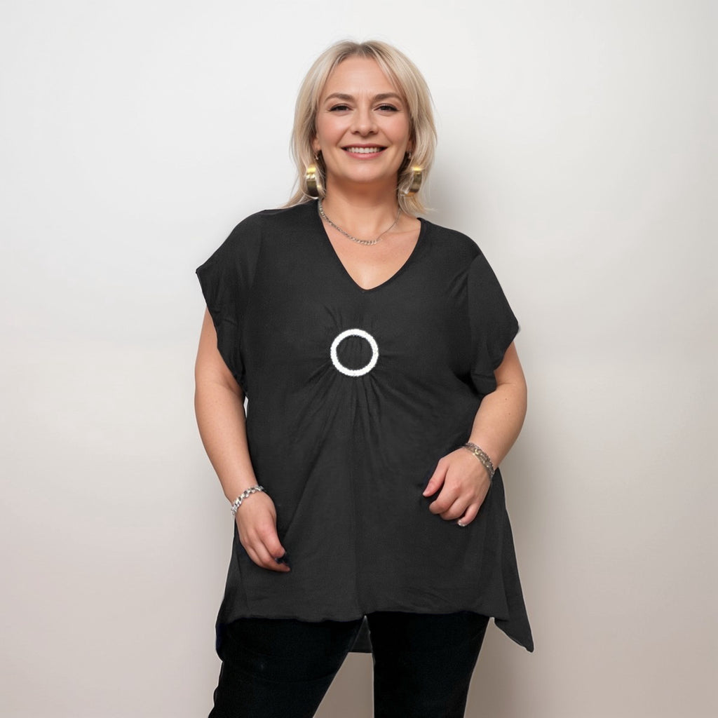 Plus Size Hanky Hem Short Sleeve V‑Neck Top with Circle Brooch