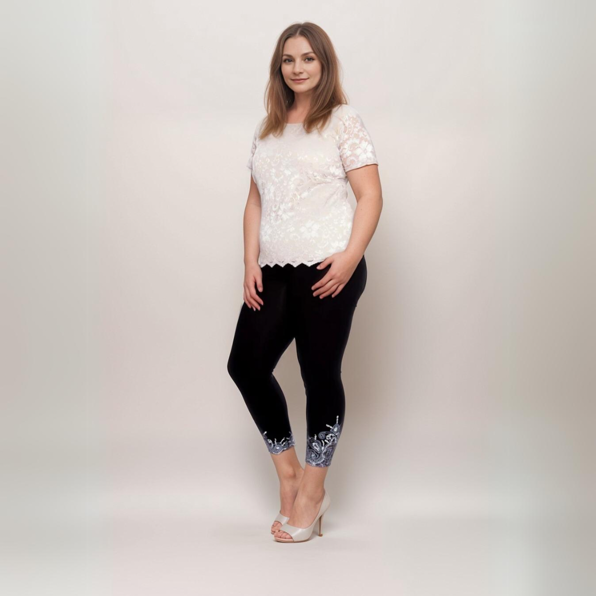 ROCKTHOSECURVES LINED LACE BLOUSE WITH SCALLOP HEM