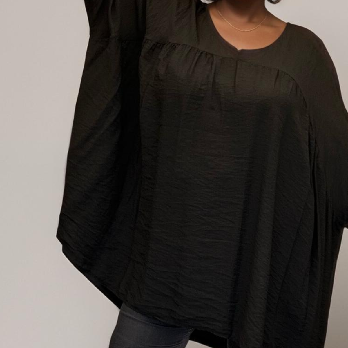 ROCKTHOSECURVES V NECK OVERSIZED BLOUSE / KAFTAN