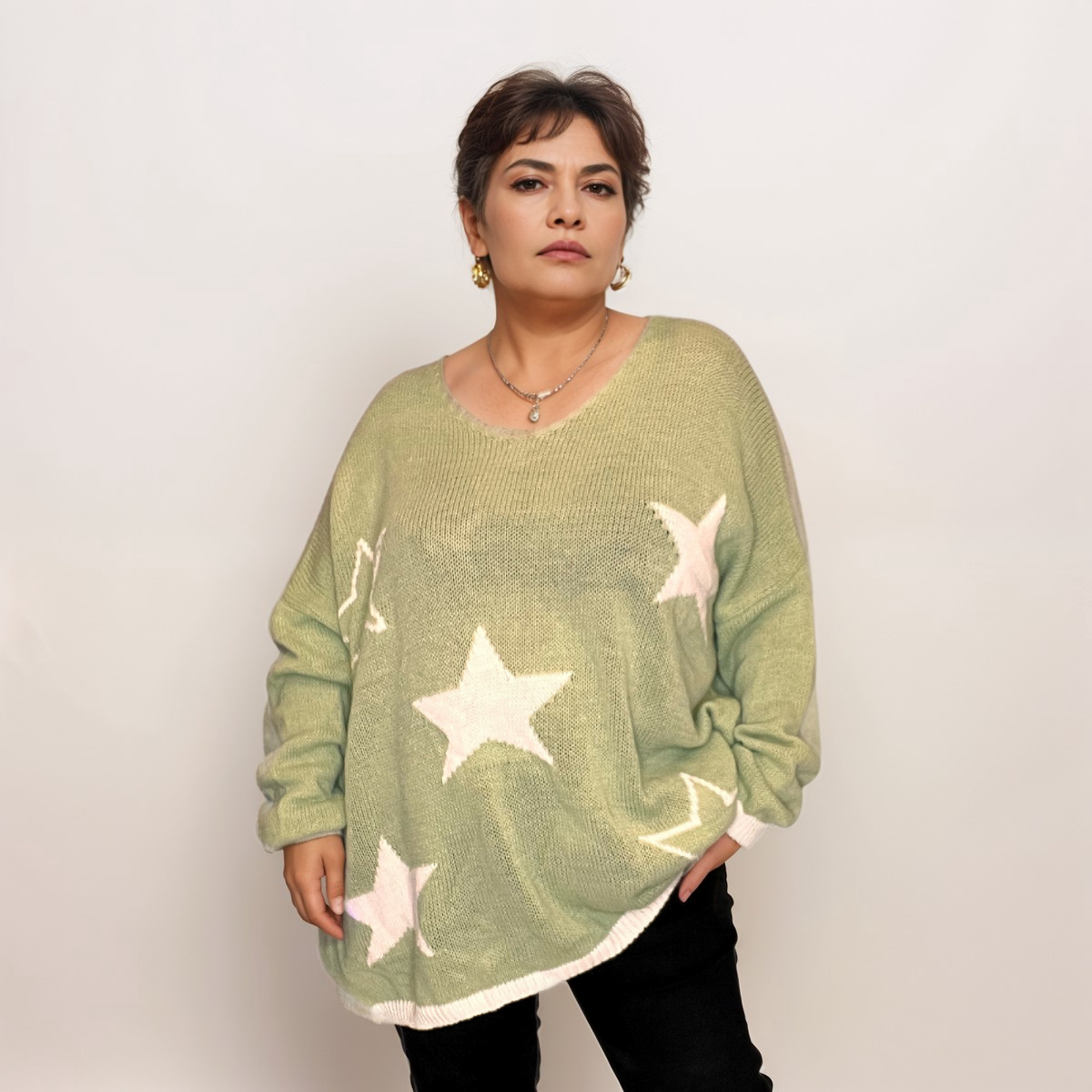 ROCKTHOSECURVES OVERSIZED V NECK JUMPER WITH WHITE STARS + HEM