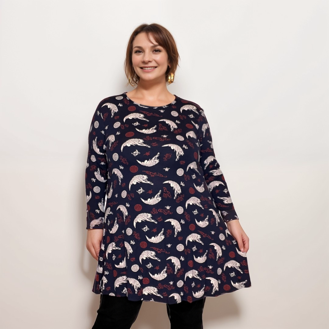 ROCKTHOSECURVES NAVY BLUE ORIENTAL BIRDS 3/4 SLEEVE SWING TOP