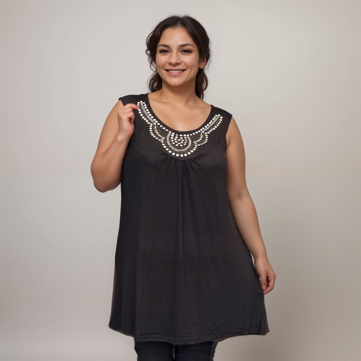 ROCKTHOSECURVES SLEEVELESS LONG TUNIC TOP WITH STUDS