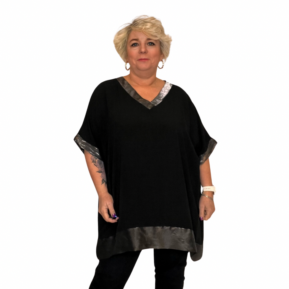 ROCKTHOSECURVES SUPER SOFT SHIMMER EDGE SHORT SLEEVE TOP / BLOUSEBlack / UK 16-18