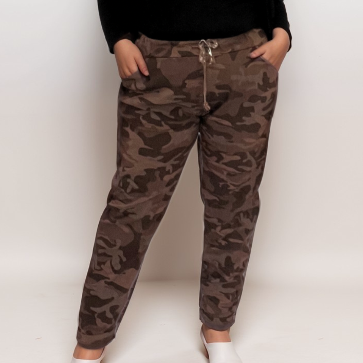 Stretch Camo-Print Denim Magic Trousers / Jeans