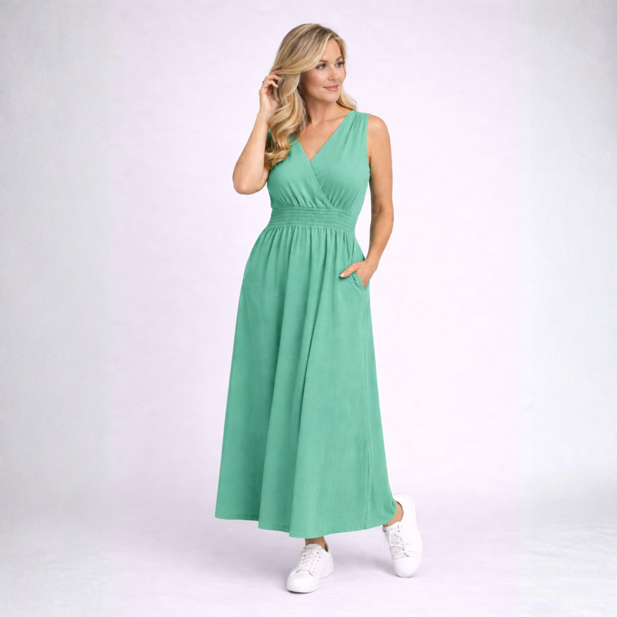 Sleeveless V Neck maxi Dress with side Pockets