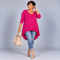 Plain 3/4 Sleeve Dipped Hem Top