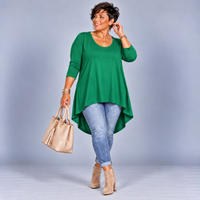Plain 3/4 Sleeve Dipped Hem Top