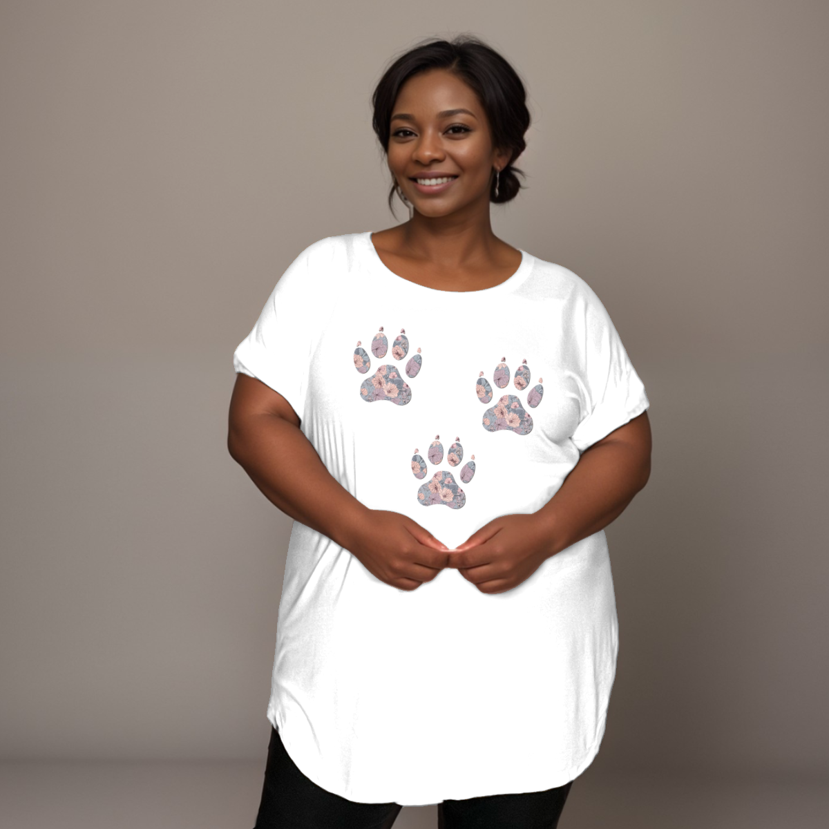 3 FLORAL PAW PRINT DIPPED HEM T-SHIRT