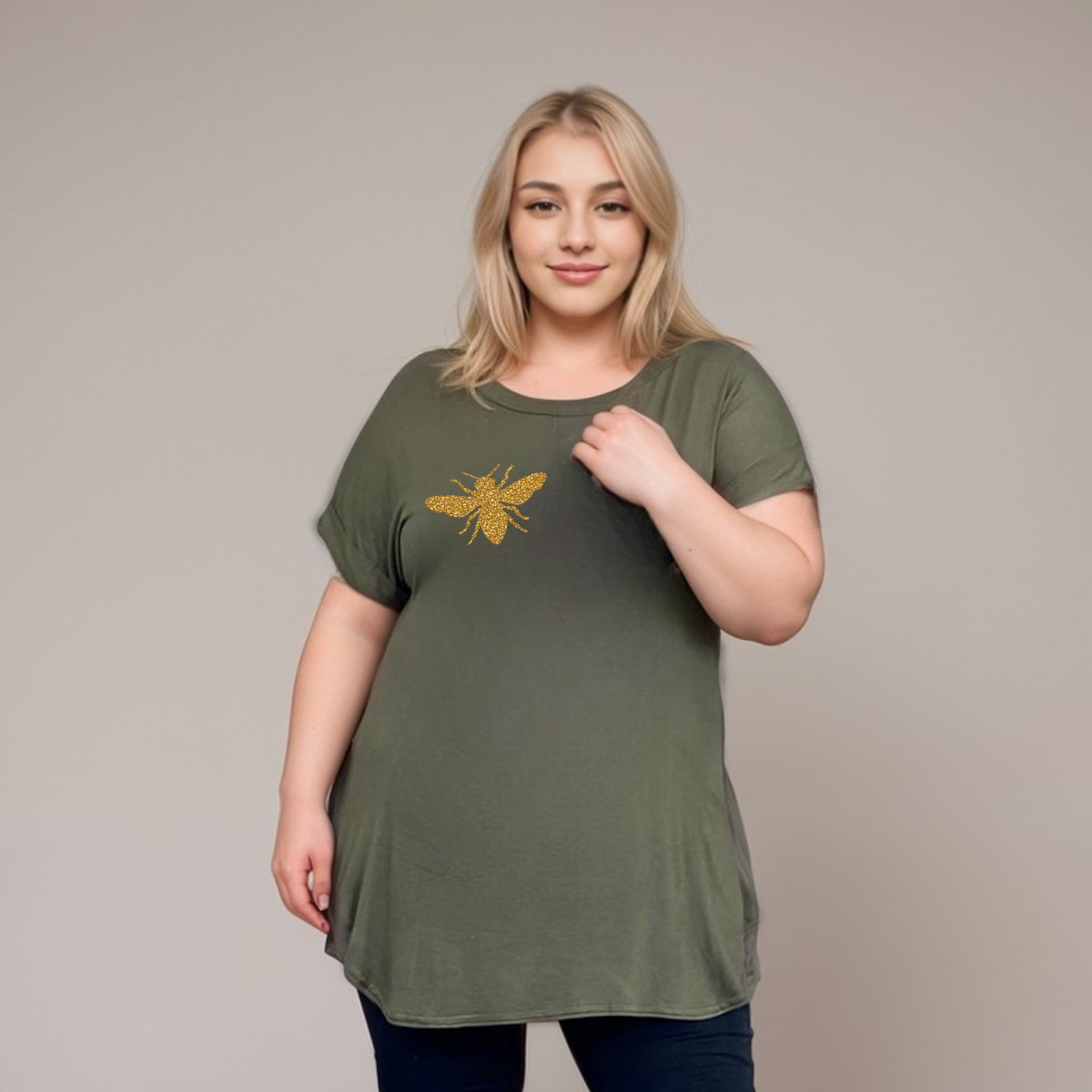Bee Print Short Sleeve Dipped Hem T-Shirt