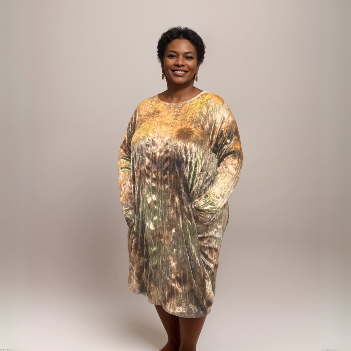 VELVET LOOSE FITTING DRESS WITH SEQUINS