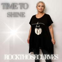 ROCKTHOSECURVES HANKY HEM BE KIND SILVER HEART SHORT SLEEVE SWING TOP