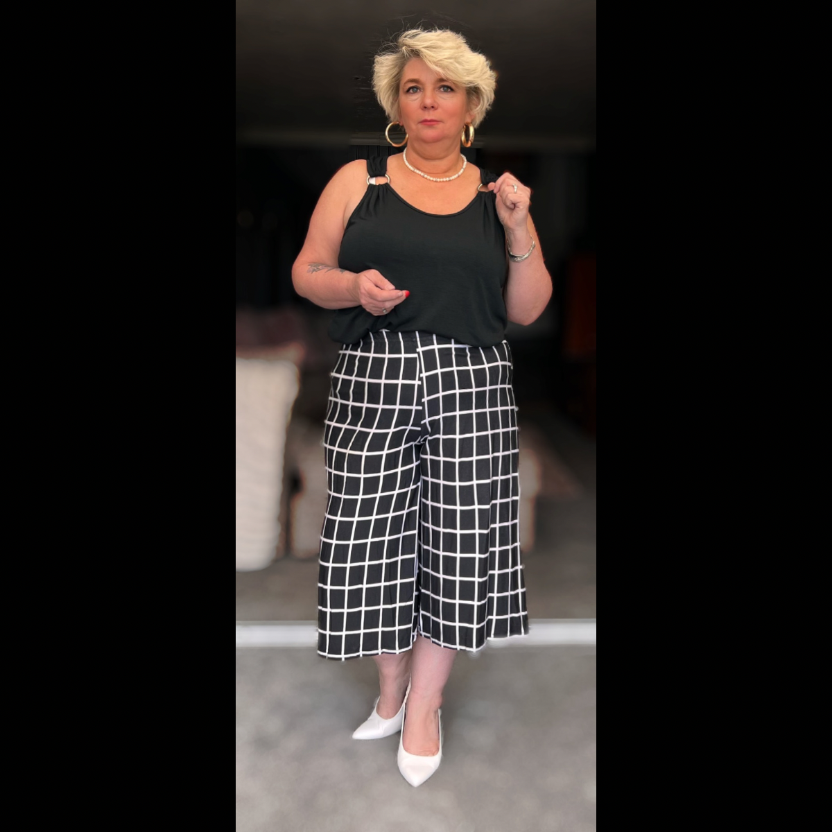 WIDE CHECKED ELASTIC WAIST CREPE CULOTTES SHORTS rockthosecurves