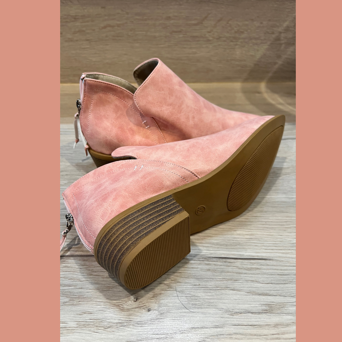 ROCKTHOSECURVES PINK LOW HEEL ALMOND TOE CUT SIDE ANKLE BOOTS