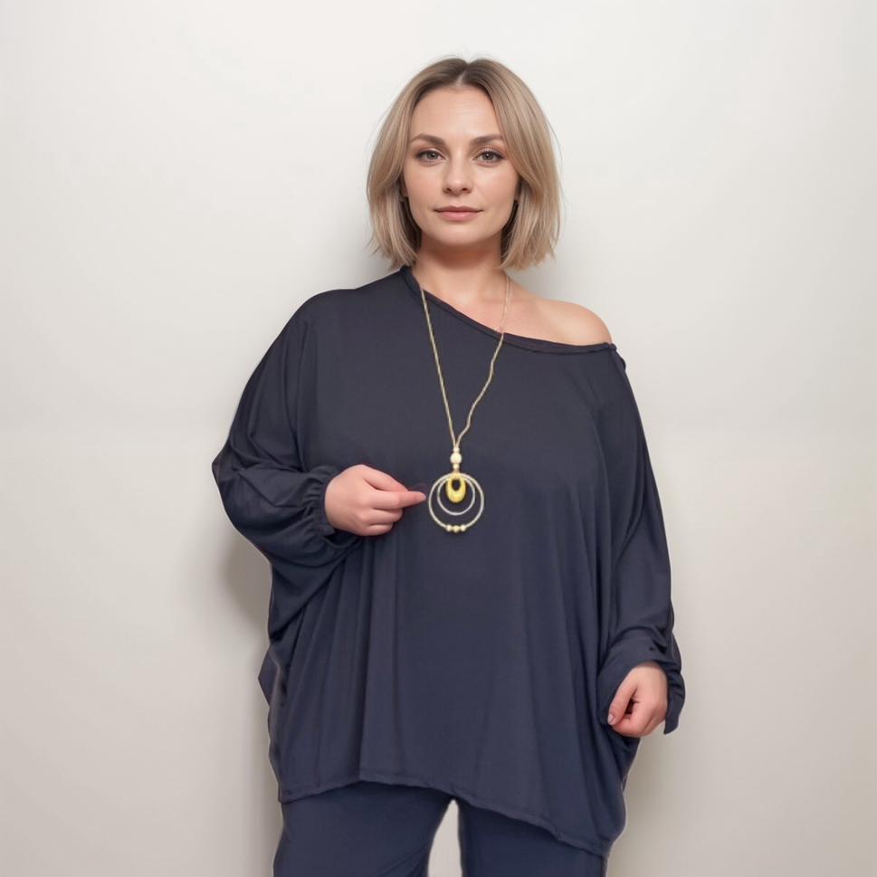 OVERSIZED BATWING BLOUSE / TOP WITH NECKLACENavy Blue / UK 12-14