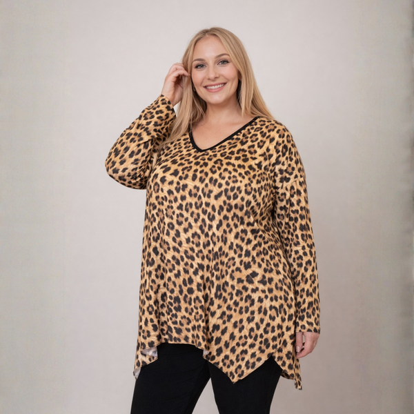 Loose Fitting V-Neck Hanky Hem Top