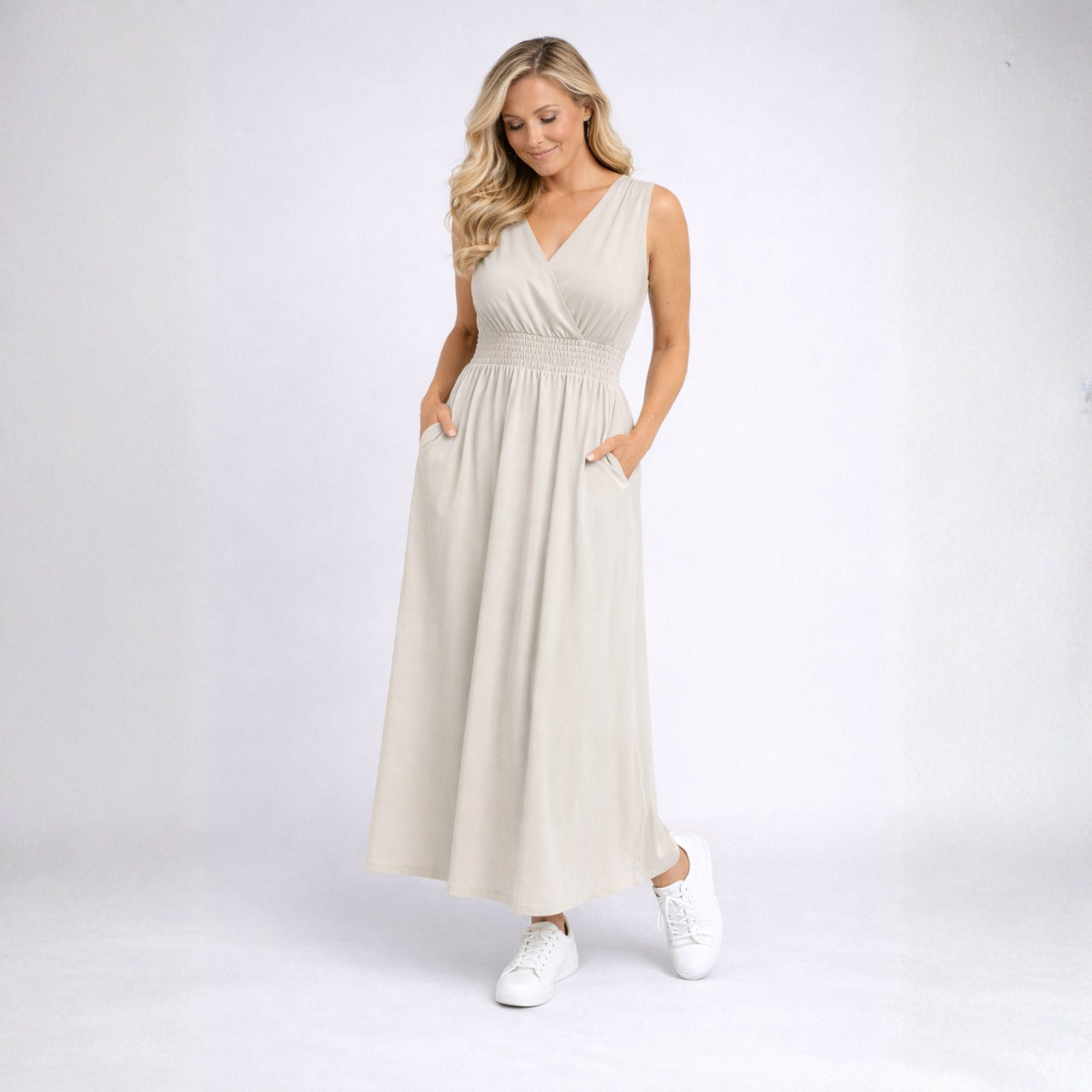 Sleeveless V Neck maxi Dress with side Pockets