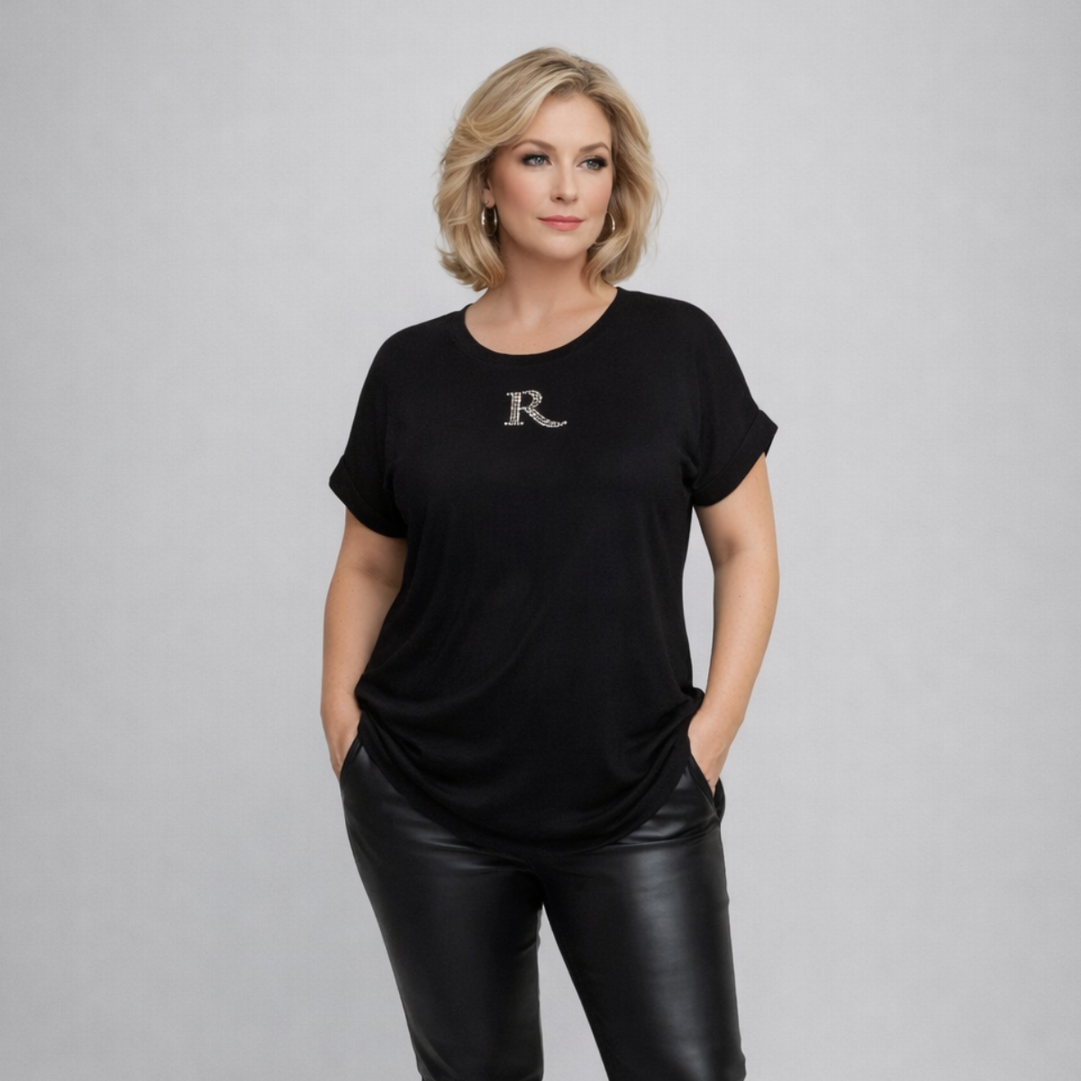 Signature R Dipped Hem T-Shirt