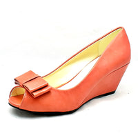Bow toe low wedge heel court shoes
