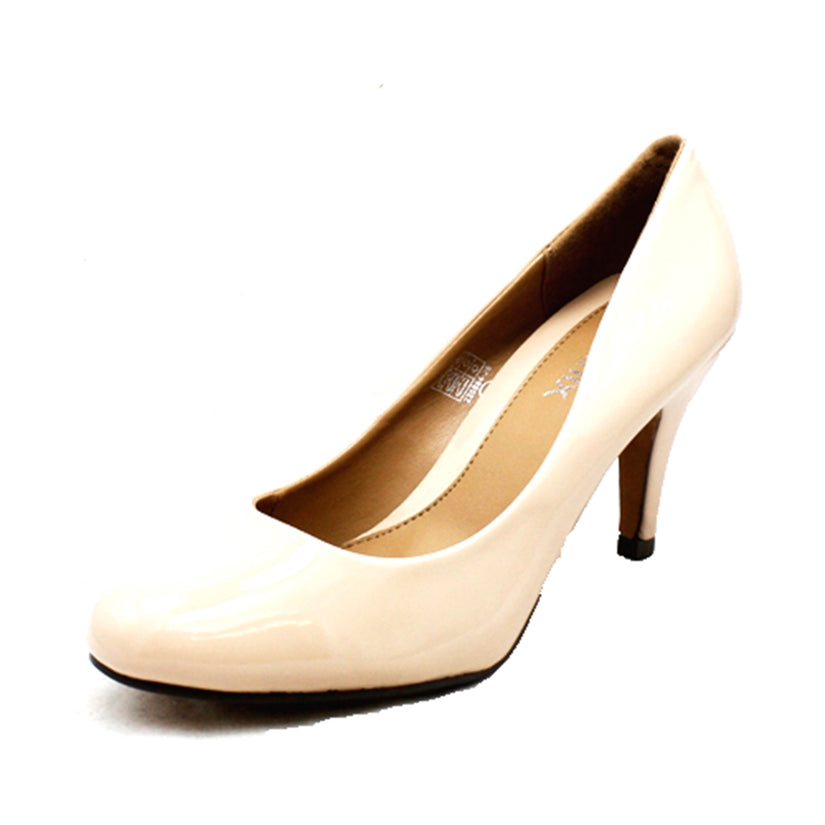 Low heel classic round toe court shoes