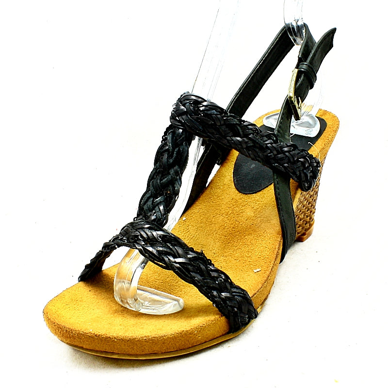 Strappy wedge heel sandals with open toe and ankle strapBlack / UK 4