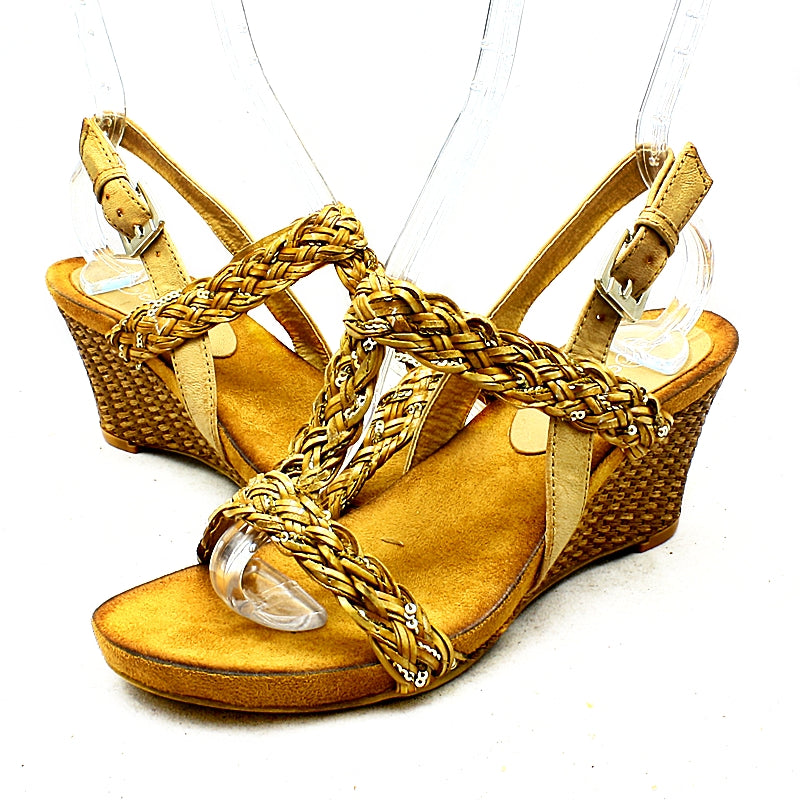 Strappy wedge heel sandals with open toe and ankle strap