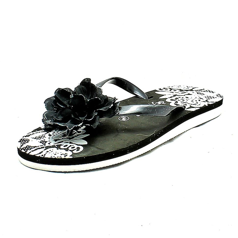 Rosette detail front pretty flip flopsBlack / UK 3-4