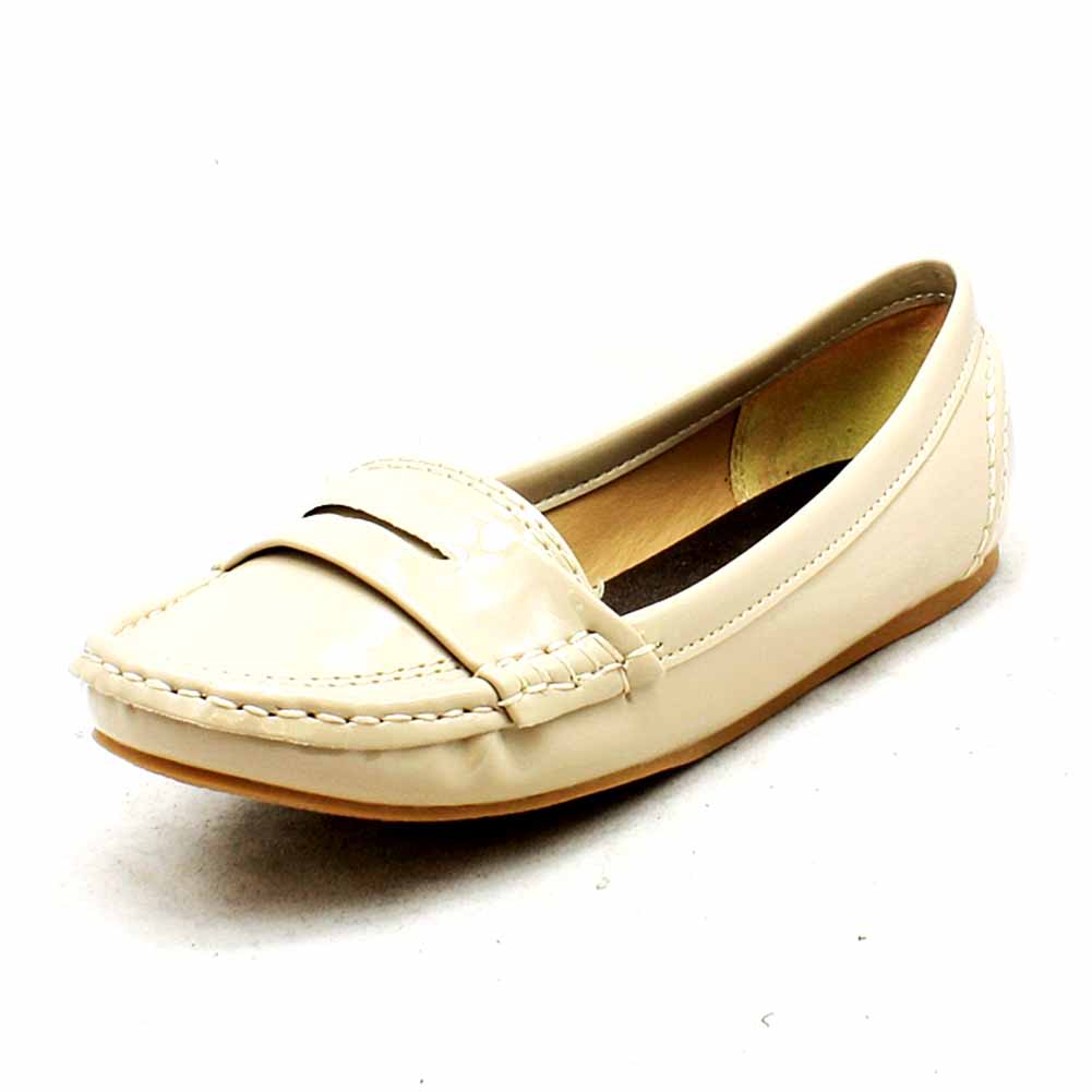 Flat loafer shoes / slipper shoes