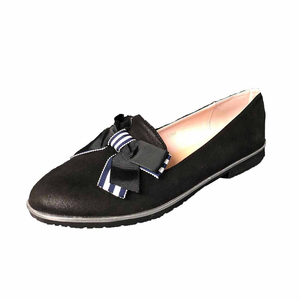 Flat loafer style shoes with bow detailBlack / UK 3