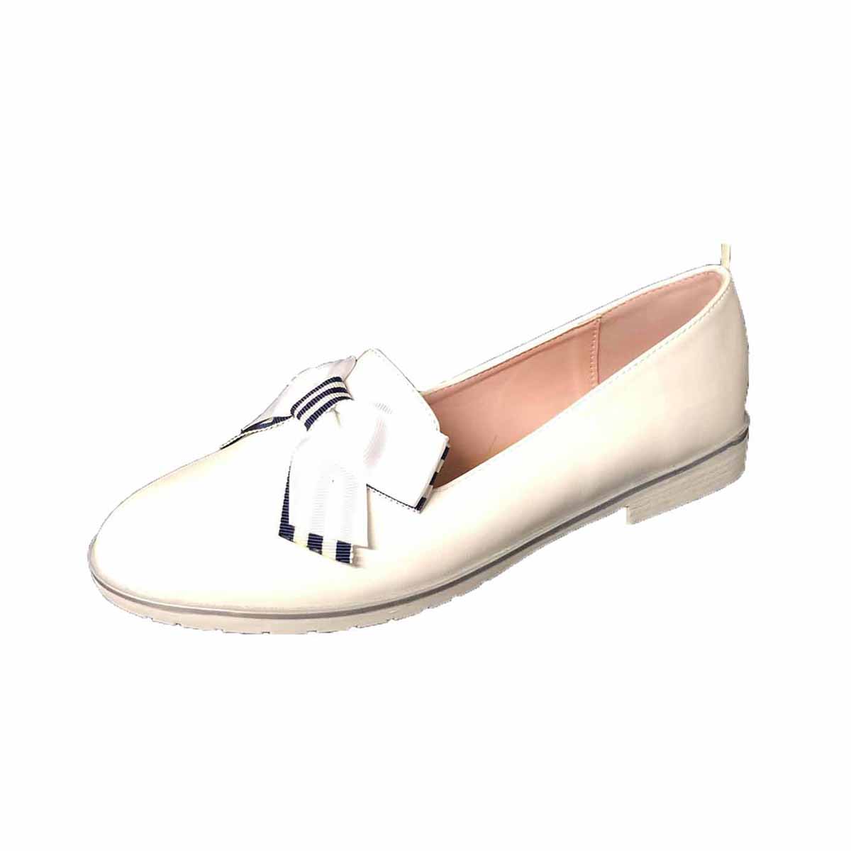 Flat loafer style shoes with bow detail