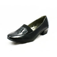 Black low heel padded inner comfort shoes