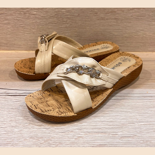 LOW WEDGE CUSHIONED SOLE SANDALS WITH DIAMANTE CHAIN – rockthosecurves