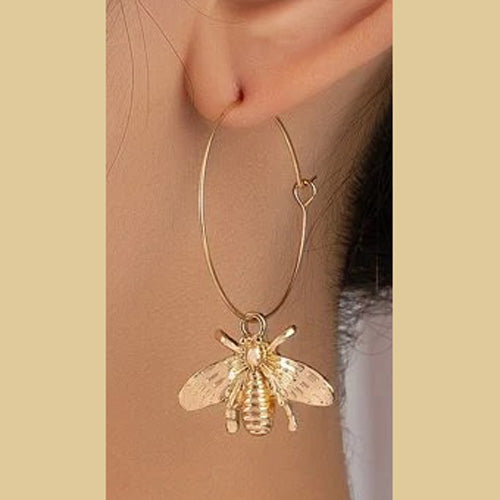 GOLD HOOP EARRINGS WITH BEE