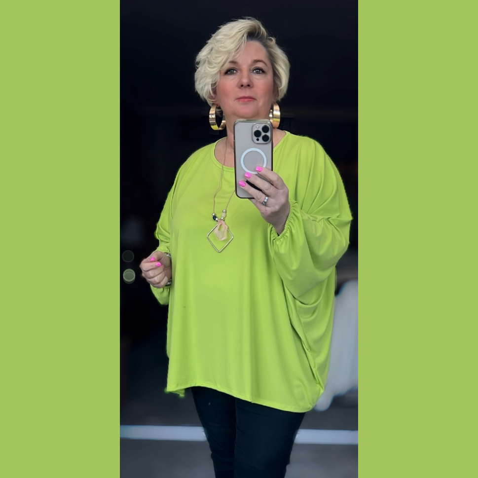 OVERSIZED BATWING BLOUSE / TOP WITH NECKLACELime Green / UK 12-14